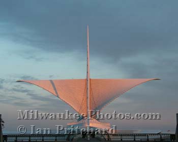 Photograph of Calatrava sunset from www.MilwaukeePhotos.com (C )Ian Pritchard